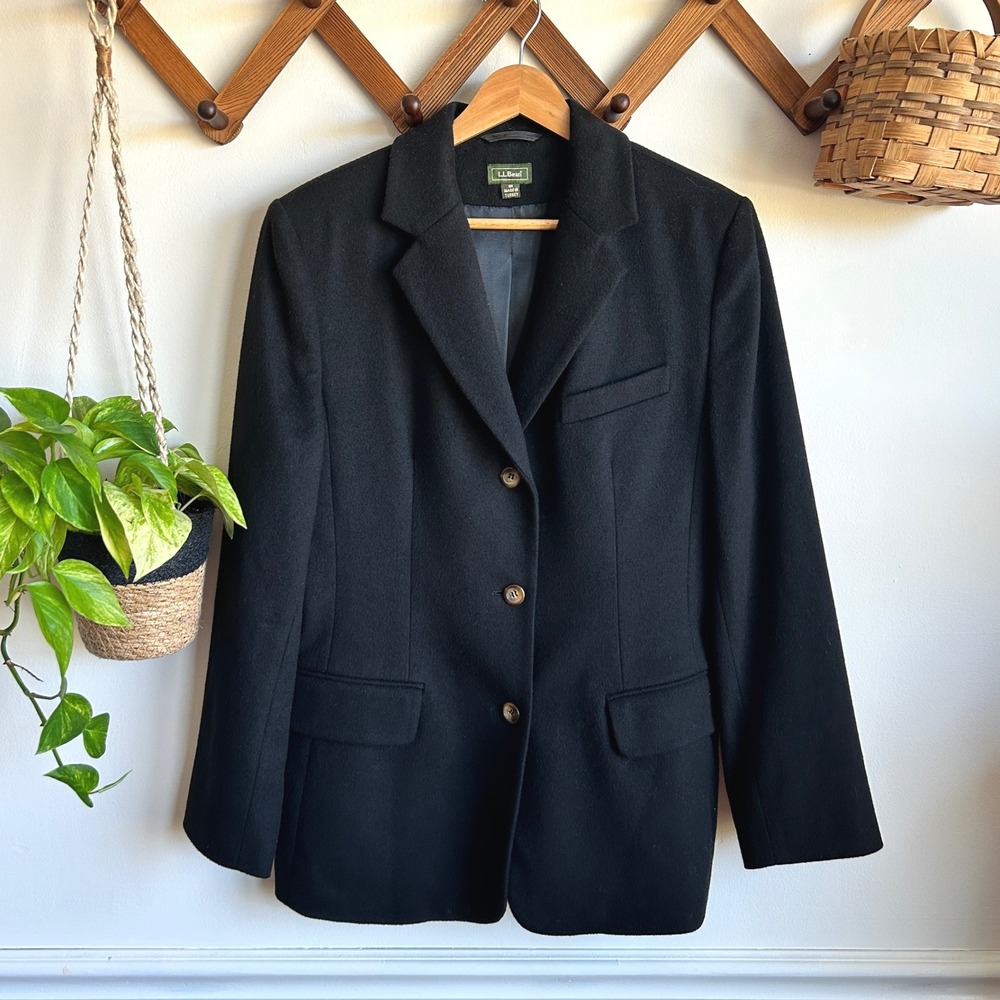 LL Bean Womens Black Wool Cashmere Blend 3 Button Blazer Jacket Size 8R Career